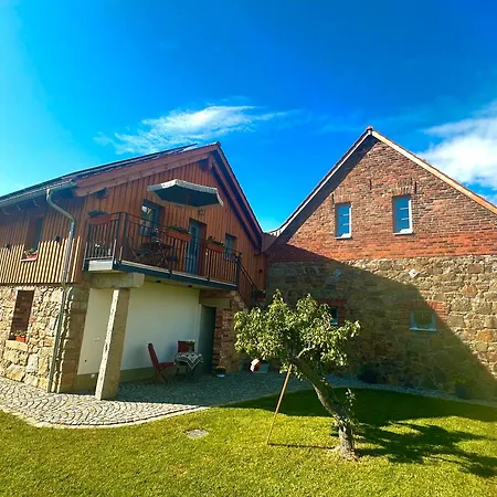 Aubrac-biohof Koenigshainer Berge * Konigshain